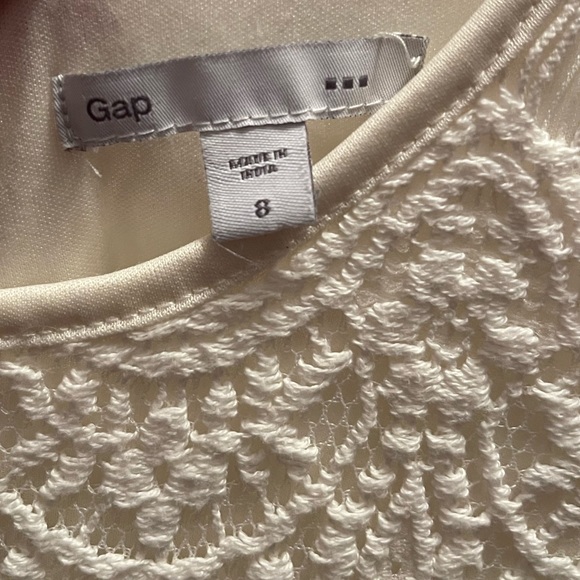 White Lacey Gap Dress, Size 8 (fits a bit smaller than an average 8) - Picture 3 of 5